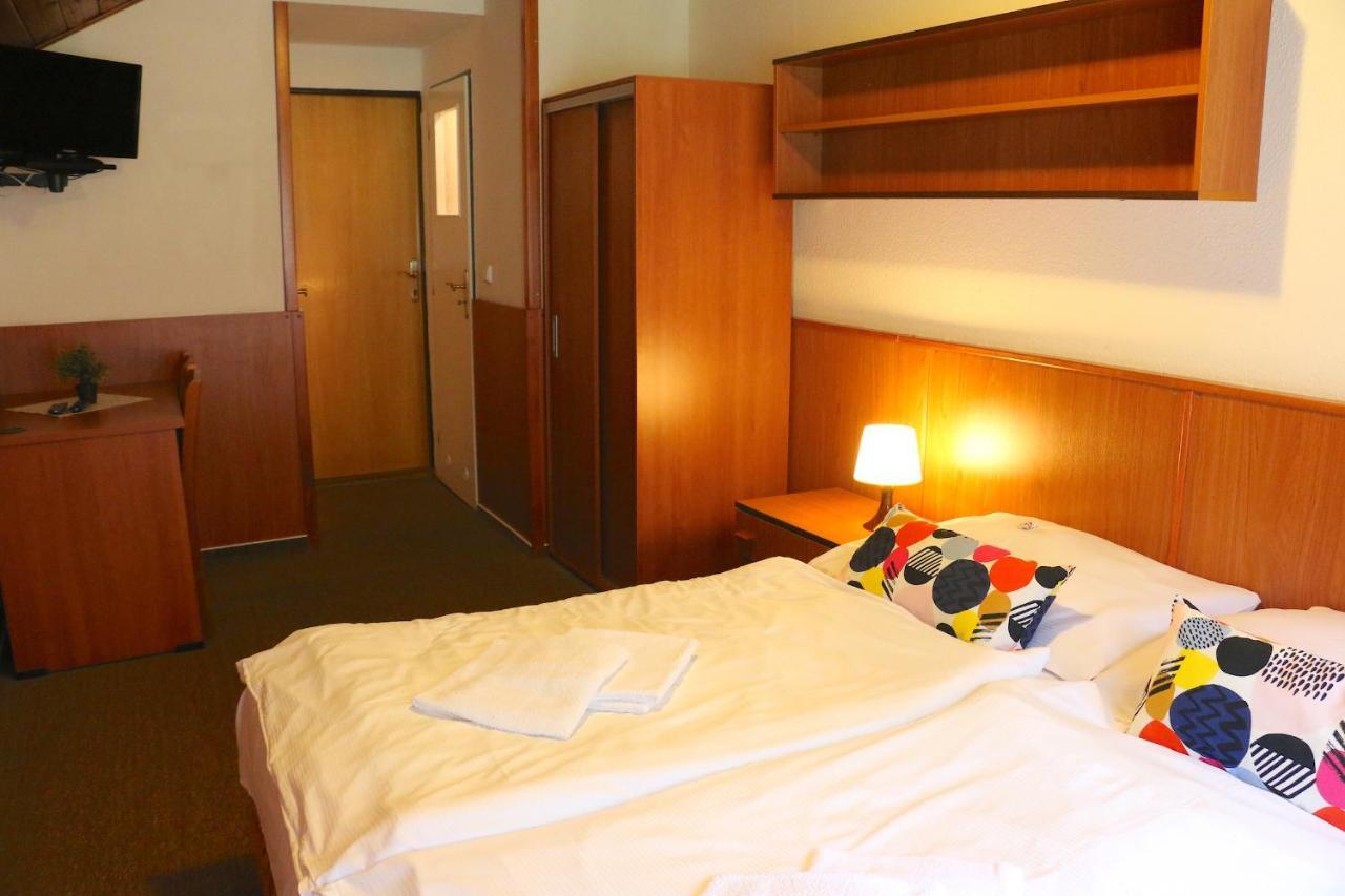 Hotel Maredis Kořenov エクステリア 写真