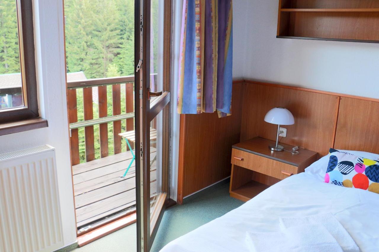 Hotel Maredis Kořenov エクステリア 写真