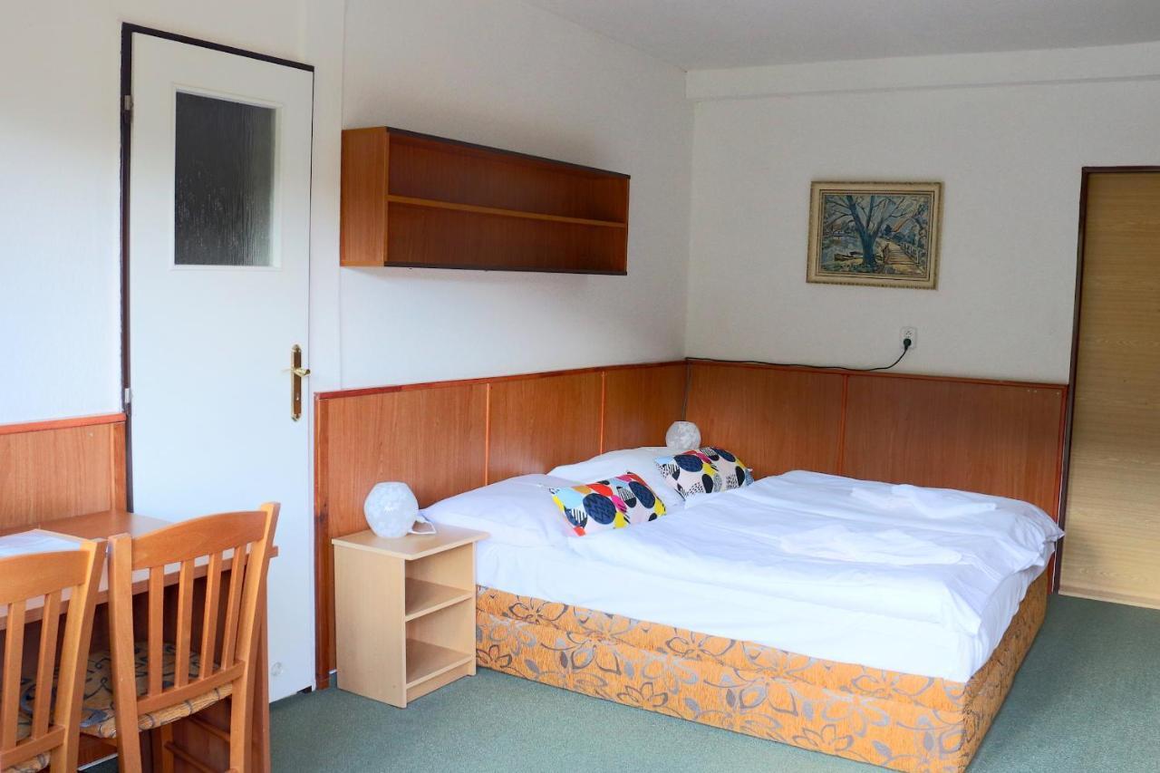 Hotel Maredis Kořenov エクステリア 写真