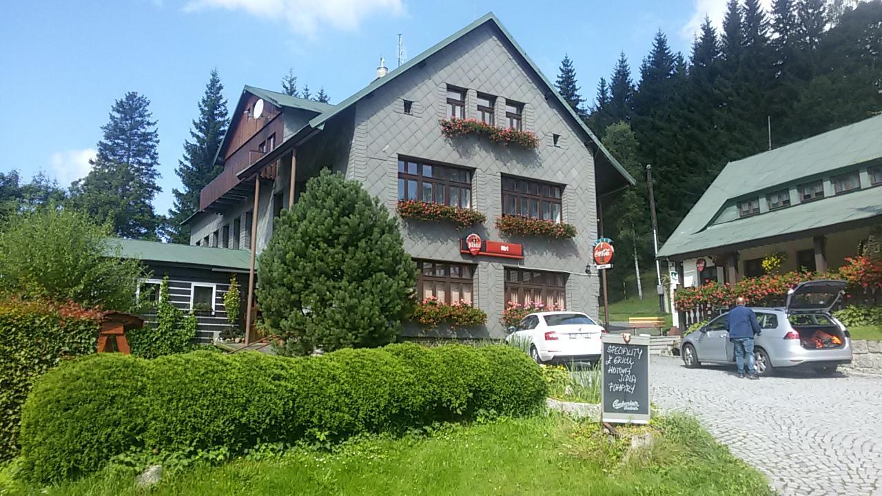 Hotel Maredis Kořenov エクステリア 写真