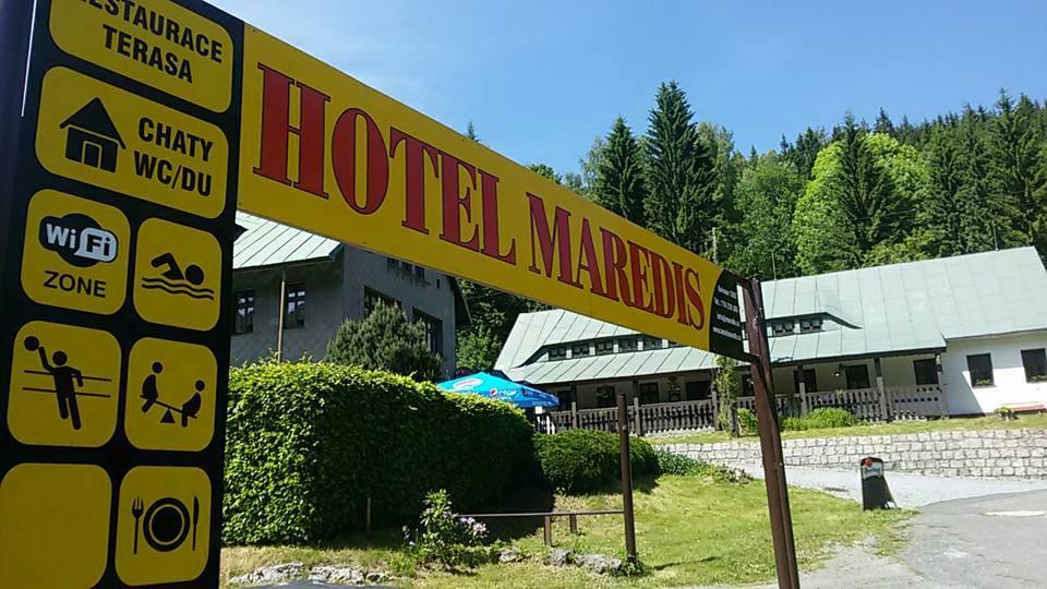 Hotel Maredis Kořenov エクステリア 写真